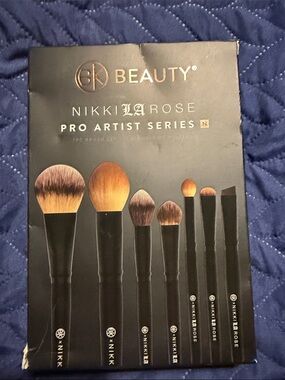 BK Beauty Nikki LaRose Pro Artist Series Makeup Brush Set - Black